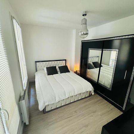Charmante Appartement F2 Au Coeur De Paris 1Er מראה חיצוני תמונה