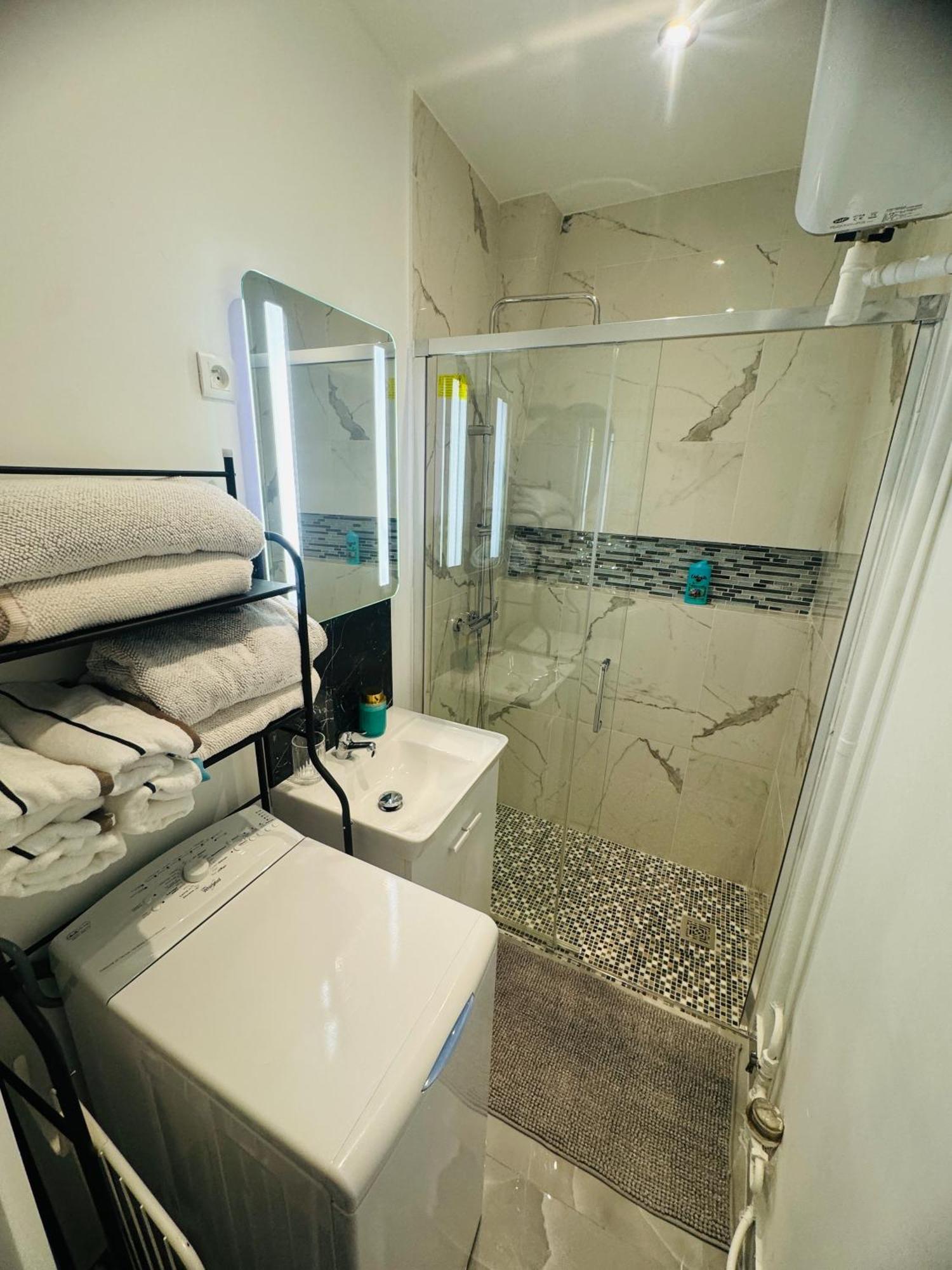 Charmante Appartement F2 Au Coeur De Paris 1Er מראה חיצוני תמונה