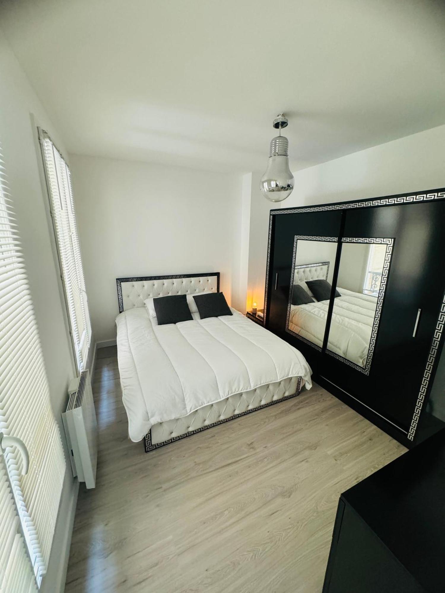 Charmante Appartement F2 Au Coeur De Paris 1Er מראה חיצוני תמונה